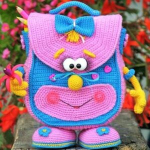 amigurumi-pdf-da-mochila-rosa-em-portugues-abelhas